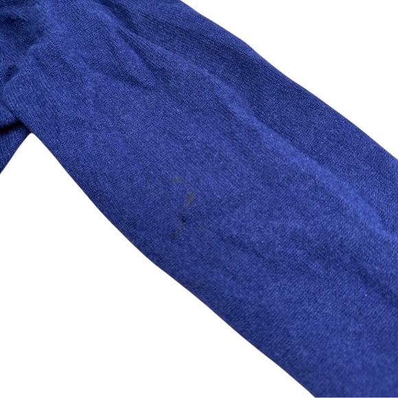 Bloomingdales Medium Cashmere Navy and Cream Crewneck Bundle - Picture 5 of 10